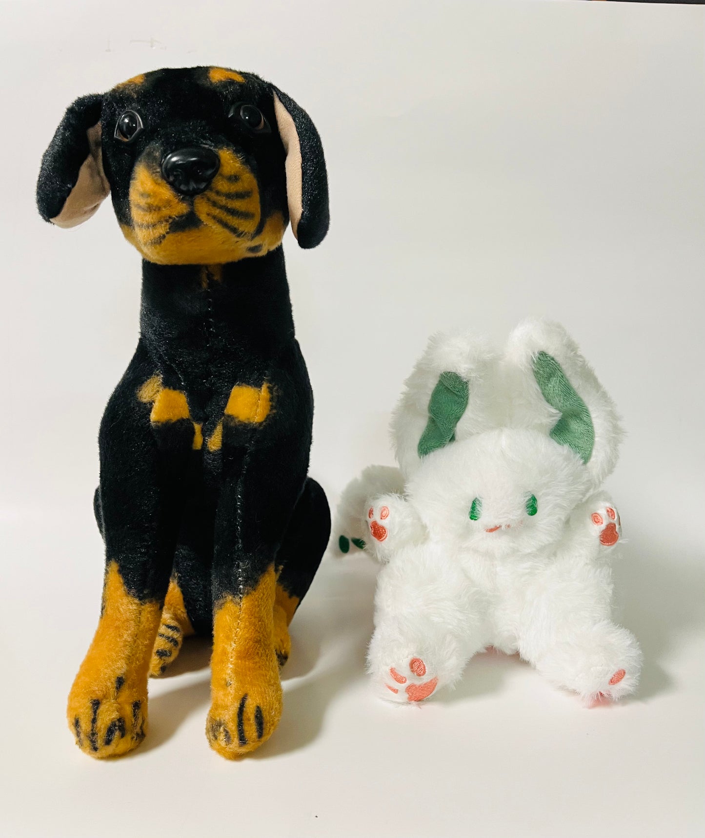 Chain Me Too Plug Plushies